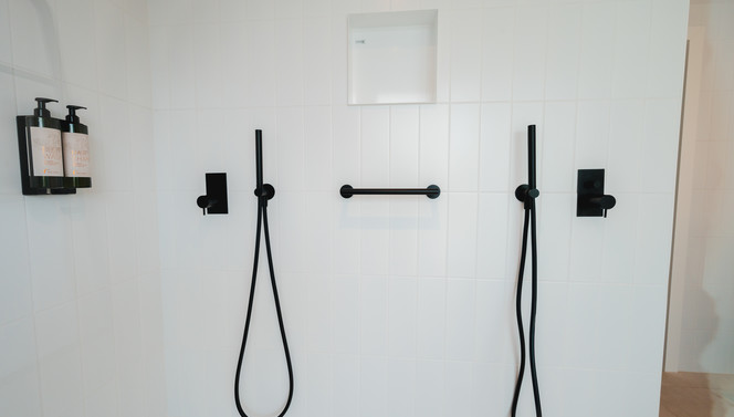 Badkamer dubbele douche